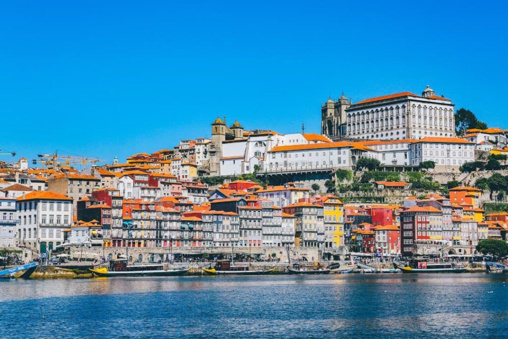 Buildings of La Ribeira seen from the Douro river