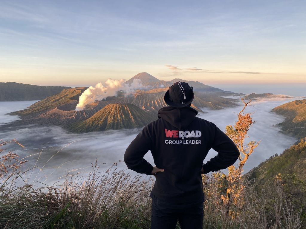 A WeRoad coordinator enjoying the stunning Bromo mountain