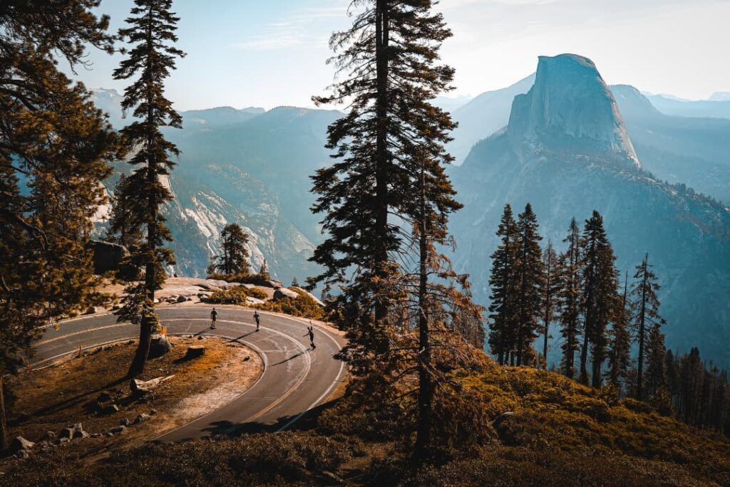 Road to Glacier Point