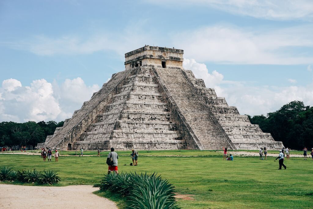 Image of Chichen Itza.
