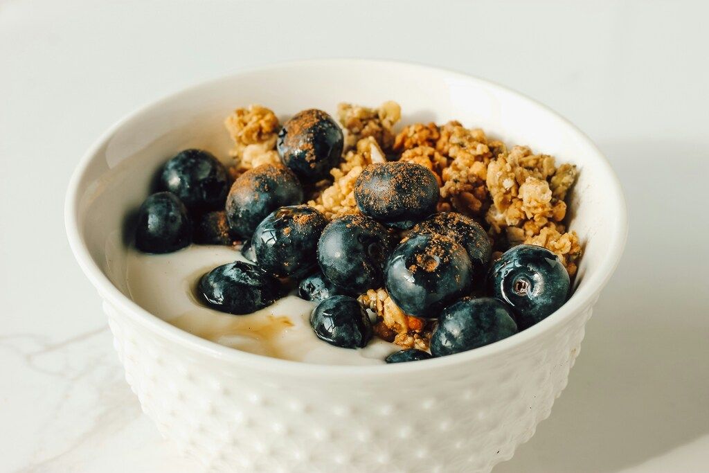 Icelandic Skyr with fruit and granola